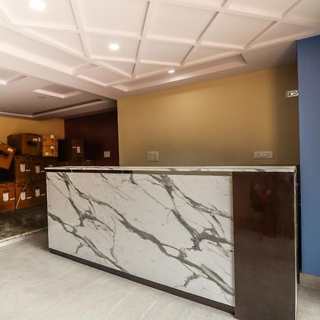 Capital O N R Residency Hotel Yelahanka Екстериор снимка