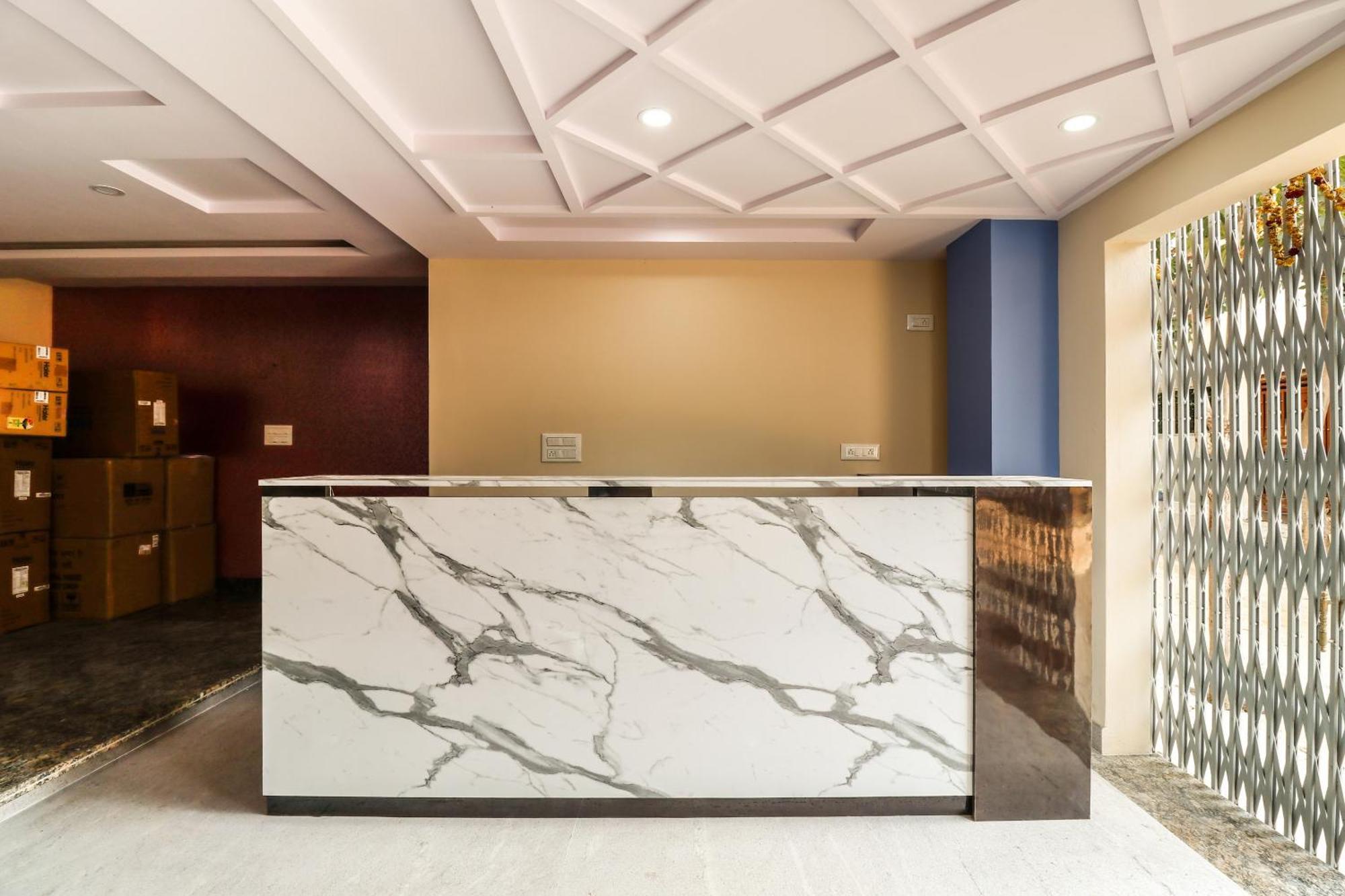 Capital O N R Residency Hotel Yelahanka Екстериор снимка